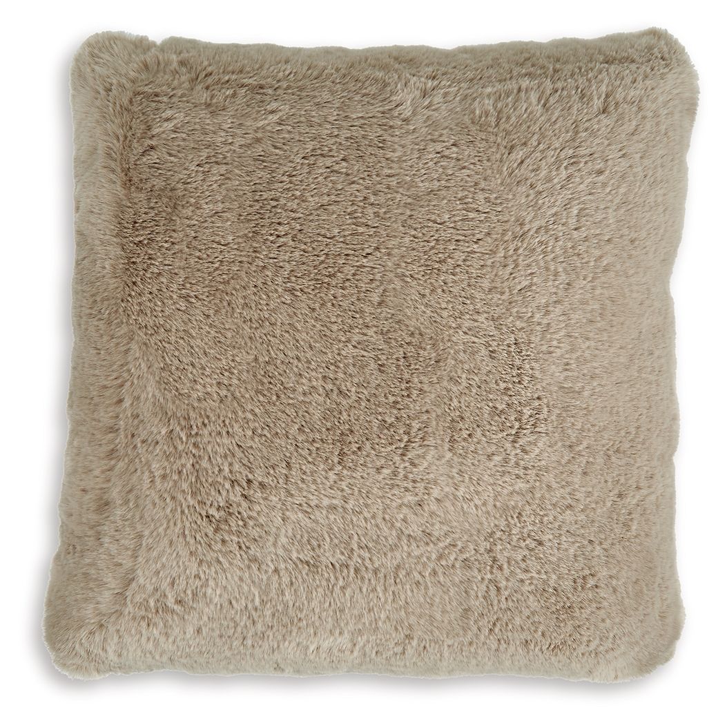Regency Gariland - Faux Fur Pillow