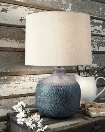 Malthace Metal Table Lamp