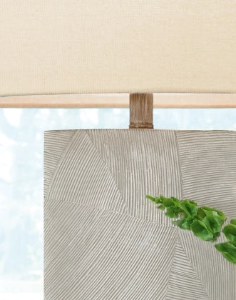 Bradard Poly Table Lamp