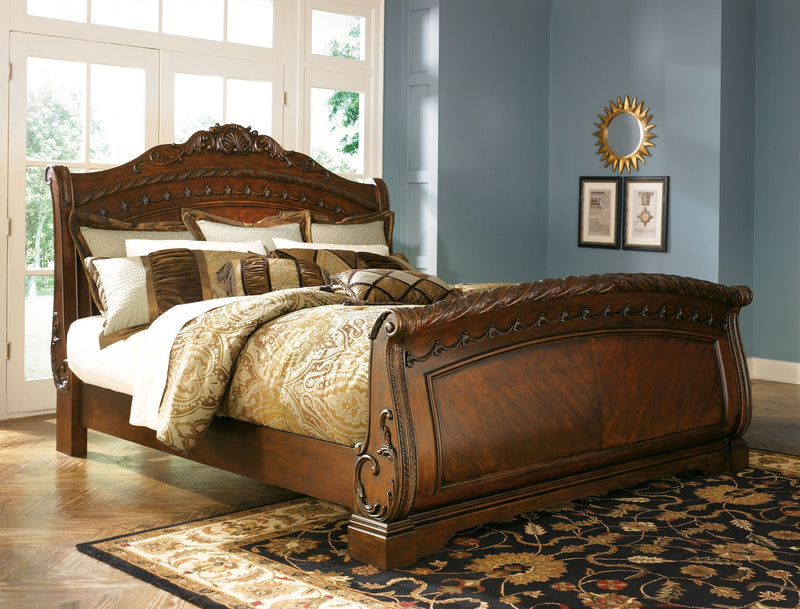 North Shore King Sleigh Bed - Shore